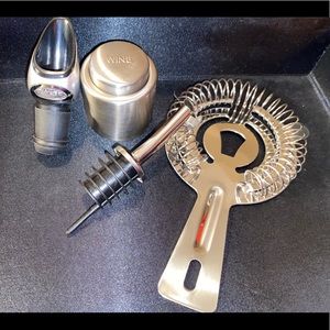 4 Bar tools: strainer, pourer, aerator, stopper